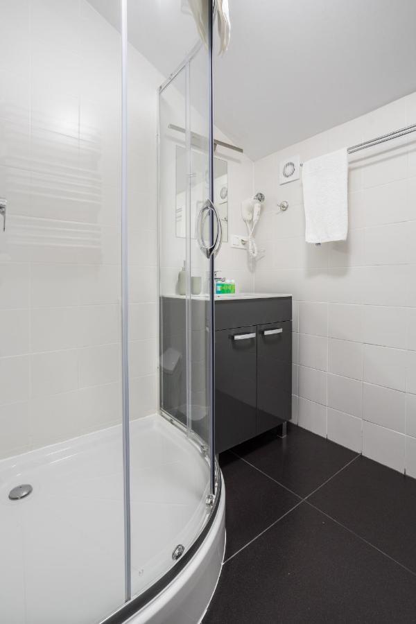 Domek Pod Warszawa Z Sauna راشين المظهر الخارجي الصورة